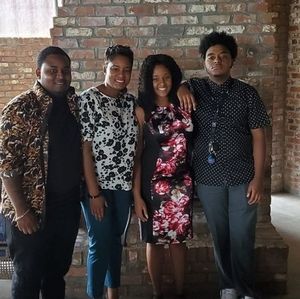 Meet your Posher, Shuntel